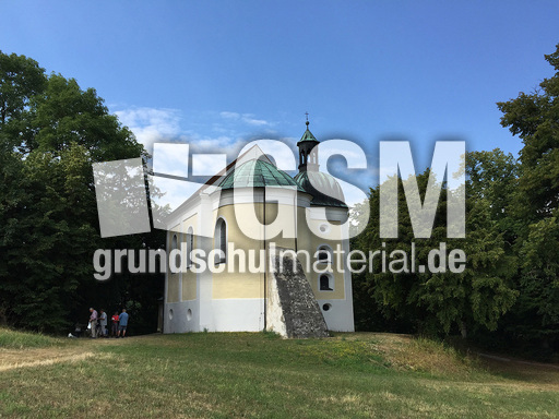 Kreuzweg zur Marienkapelle.jpg